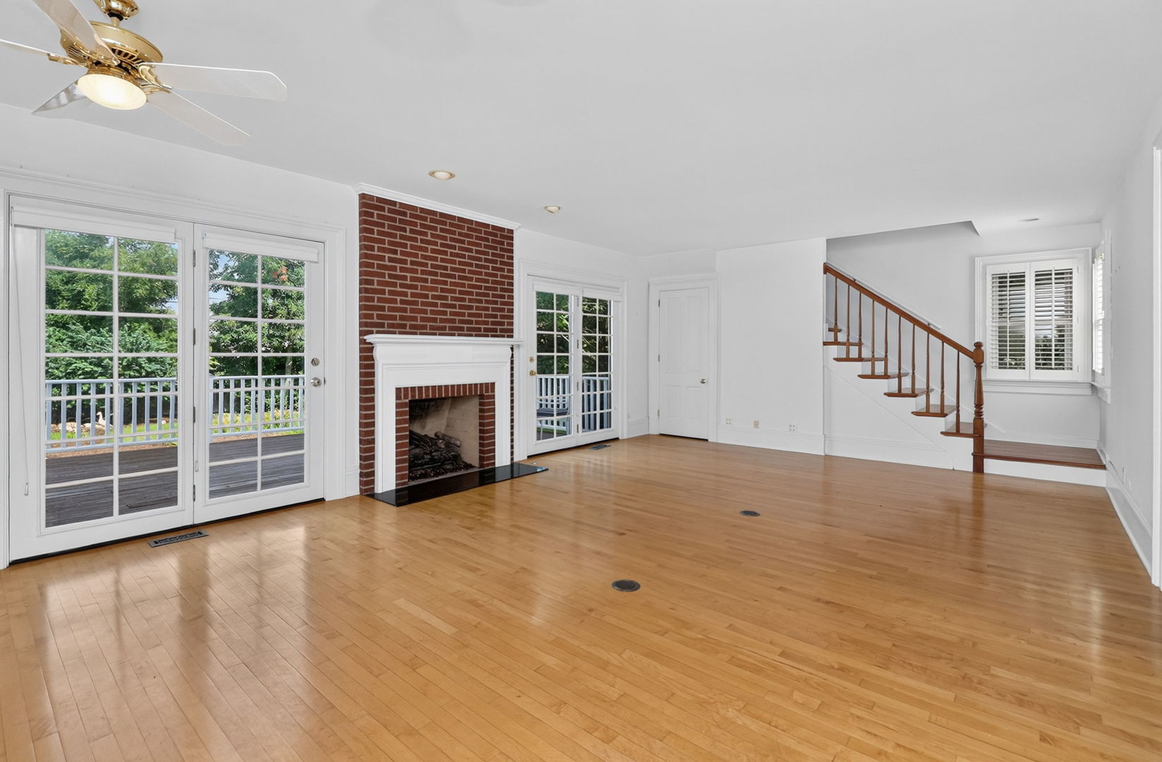 Gallery Image 16