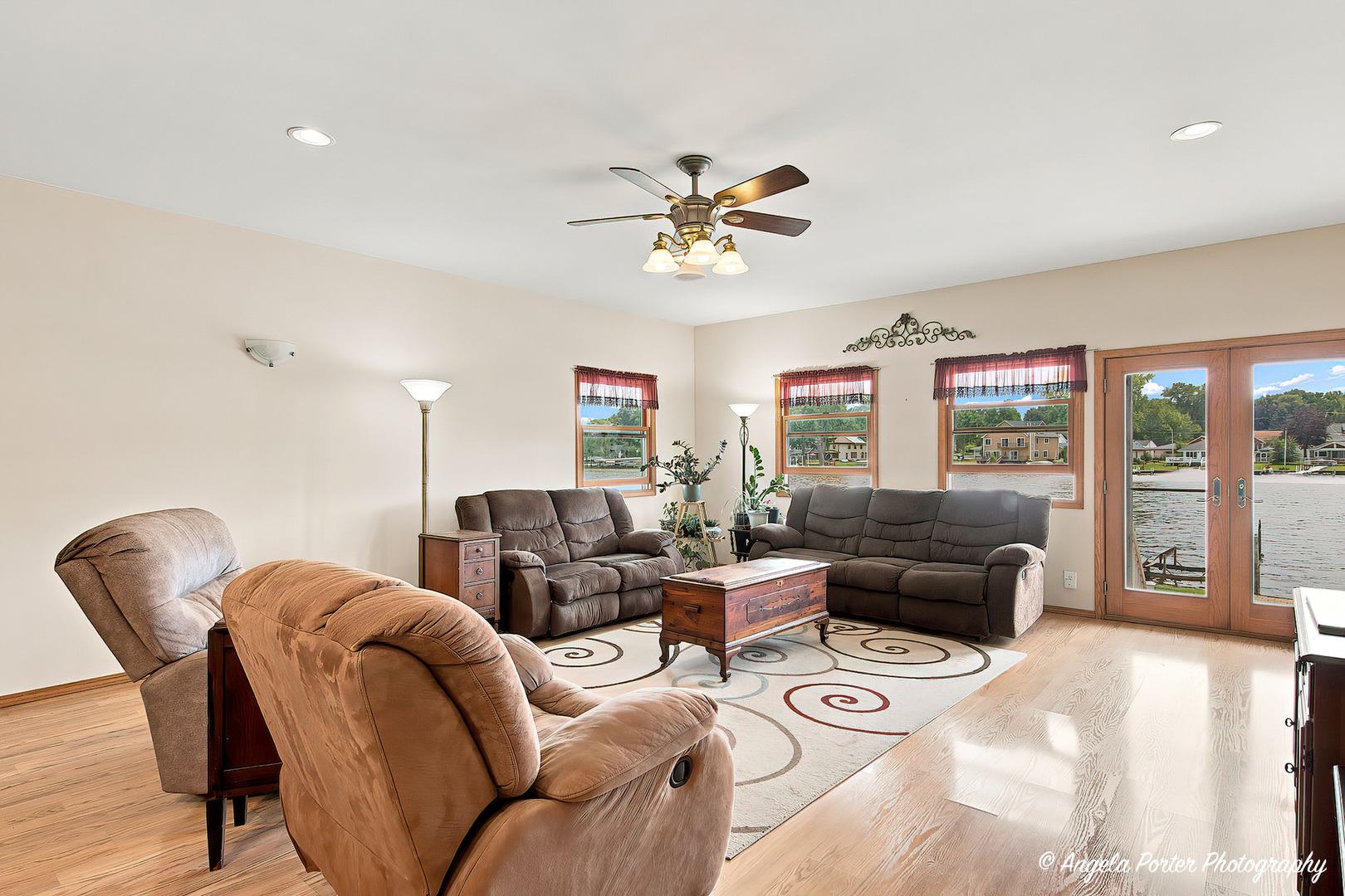 Gallery Image 12