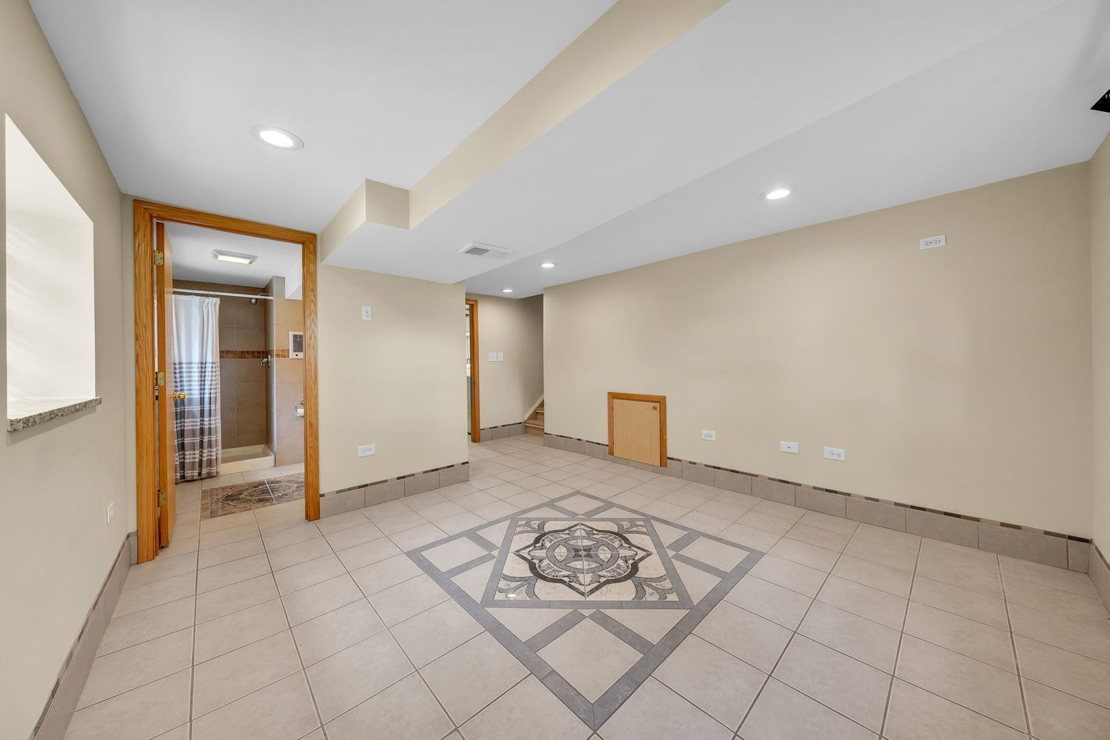 Gallery Image 18
