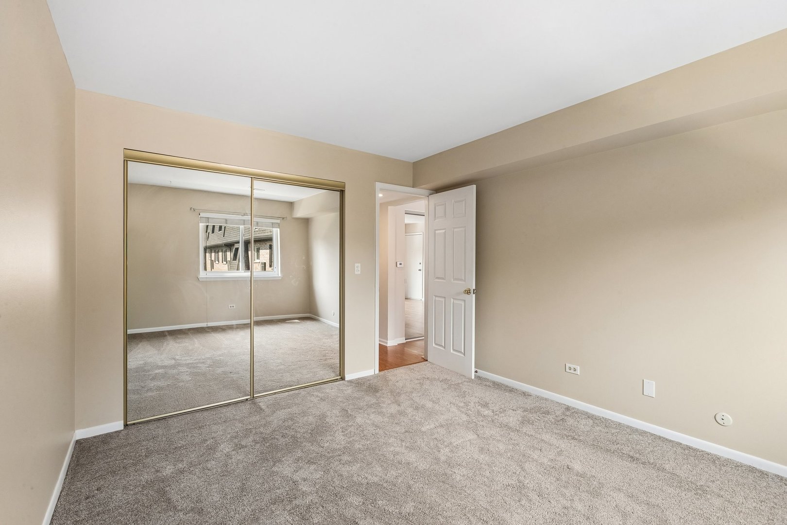 Gallery Image 18