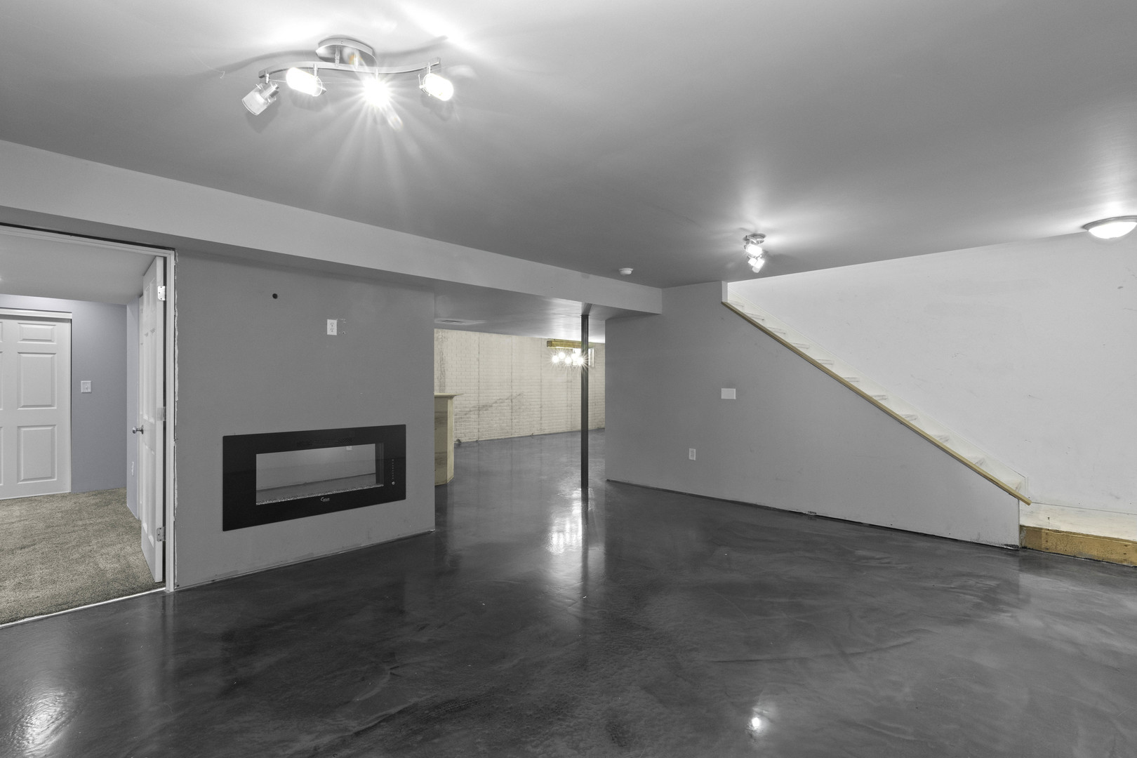 Gallery Image 35