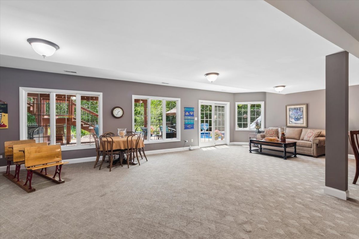 Gallery Image 15