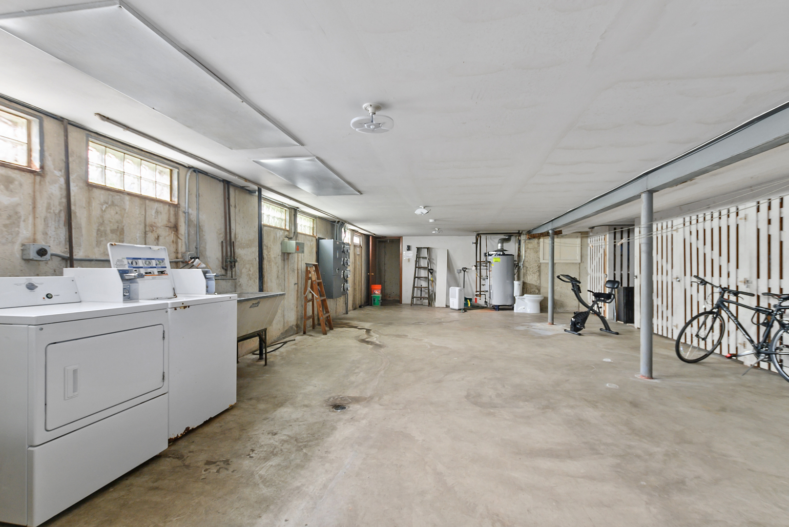 Gallery Image 14