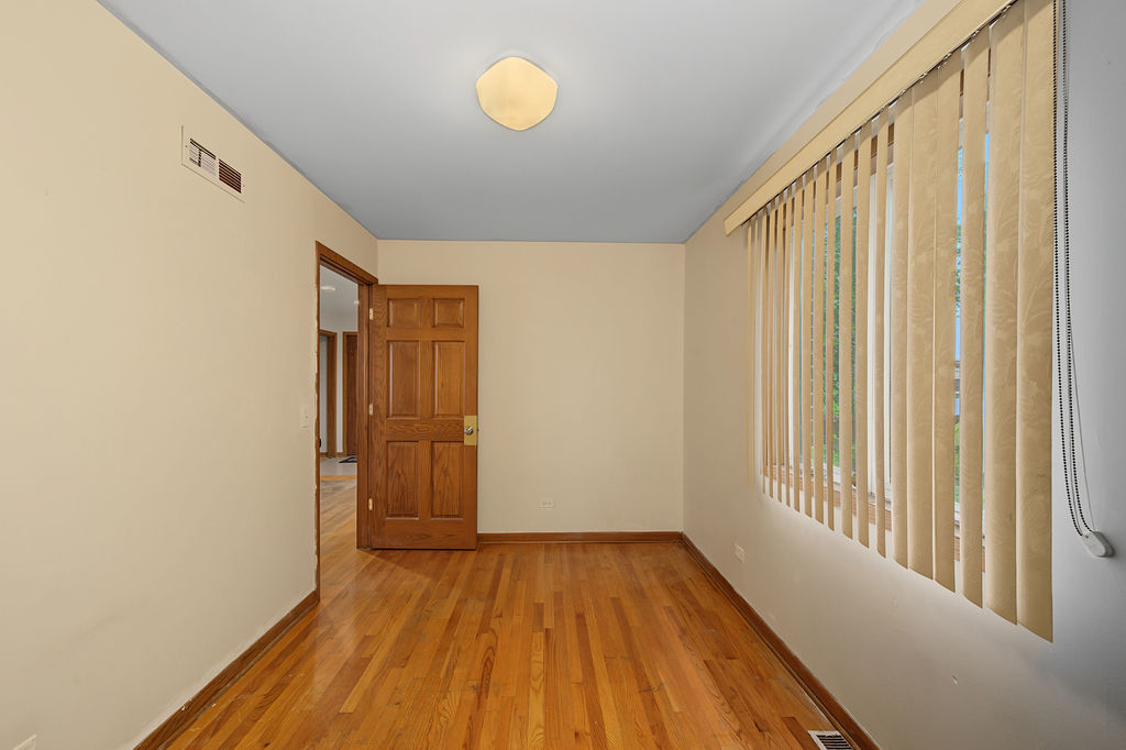 Gallery Image 16