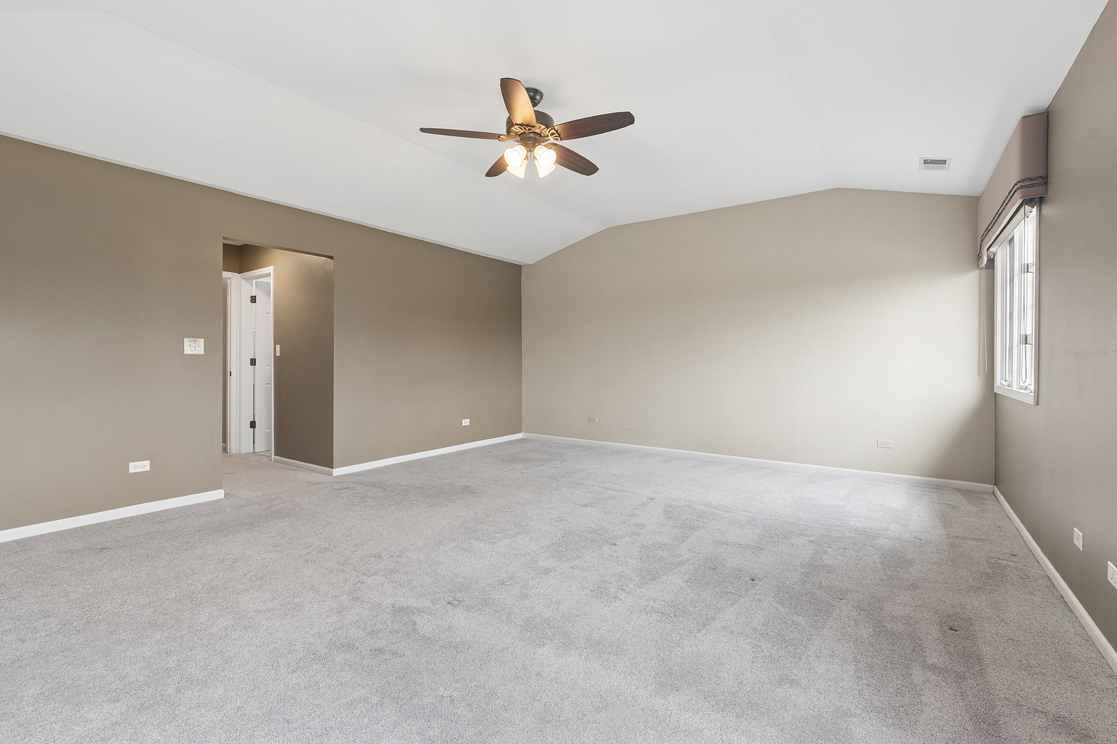 Gallery Image 18