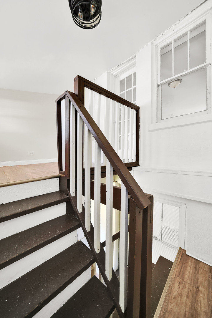 Gallery Image 18