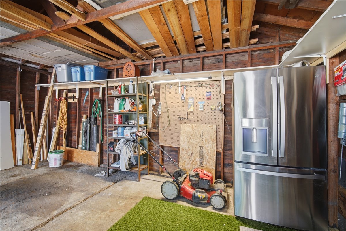 Gallery Image 18
