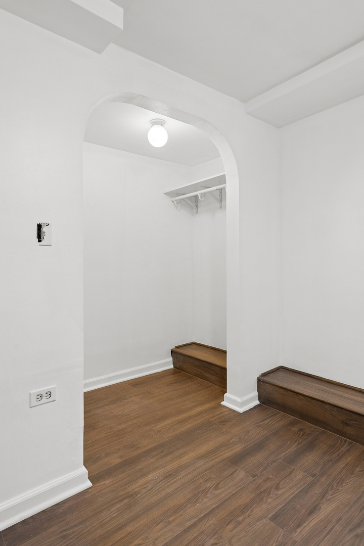 Gallery Image 16