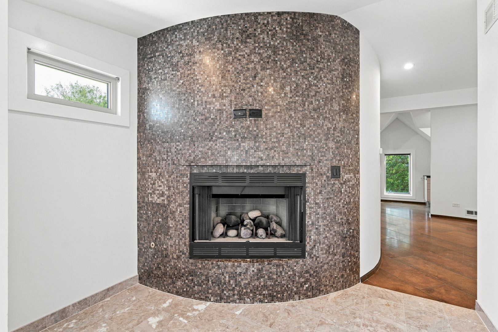 Gallery Image 19