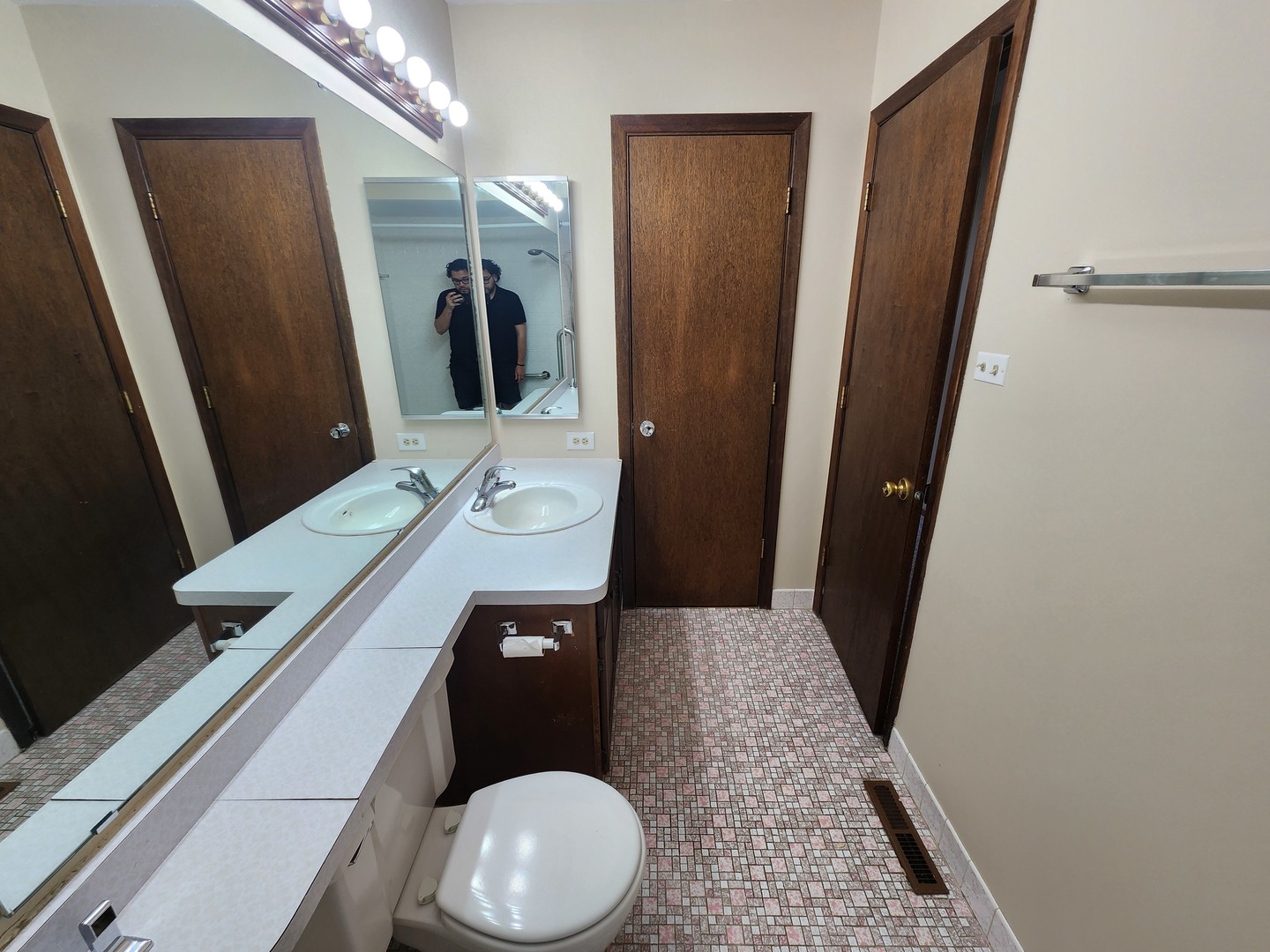 Gallery Image 14
