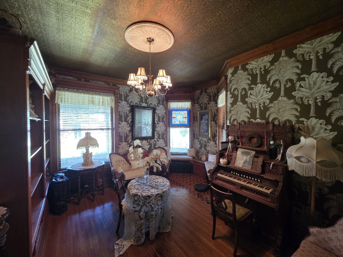 Gallery Image 15