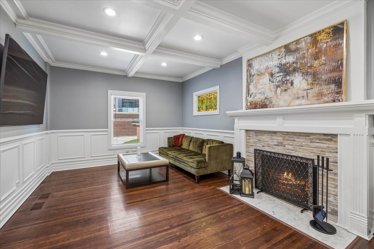 Gallery Image 6