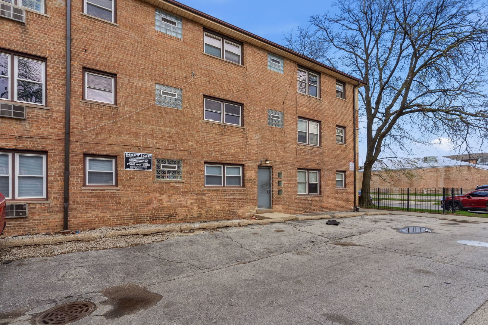 Gallery Image 16