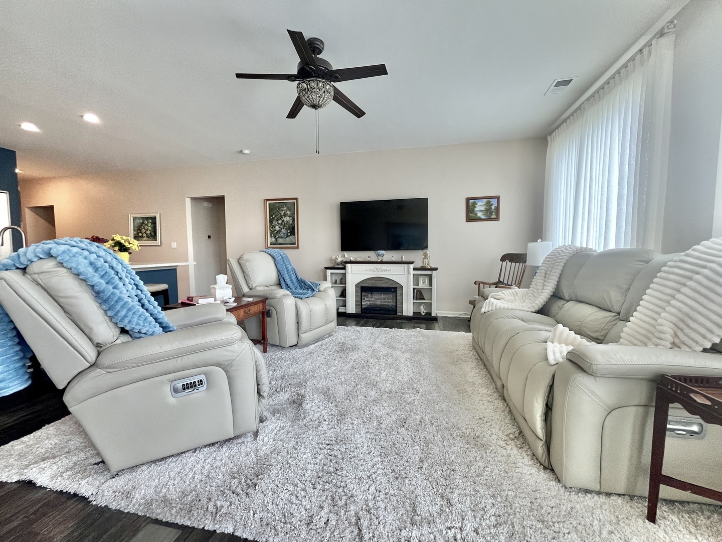 Gallery Image 13