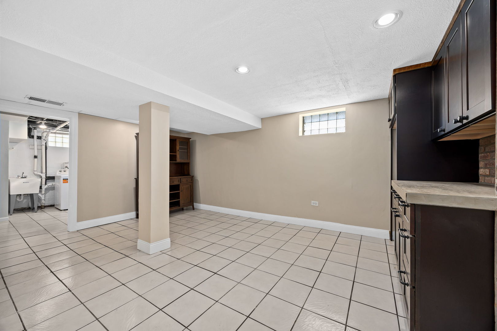 Gallery Image 25