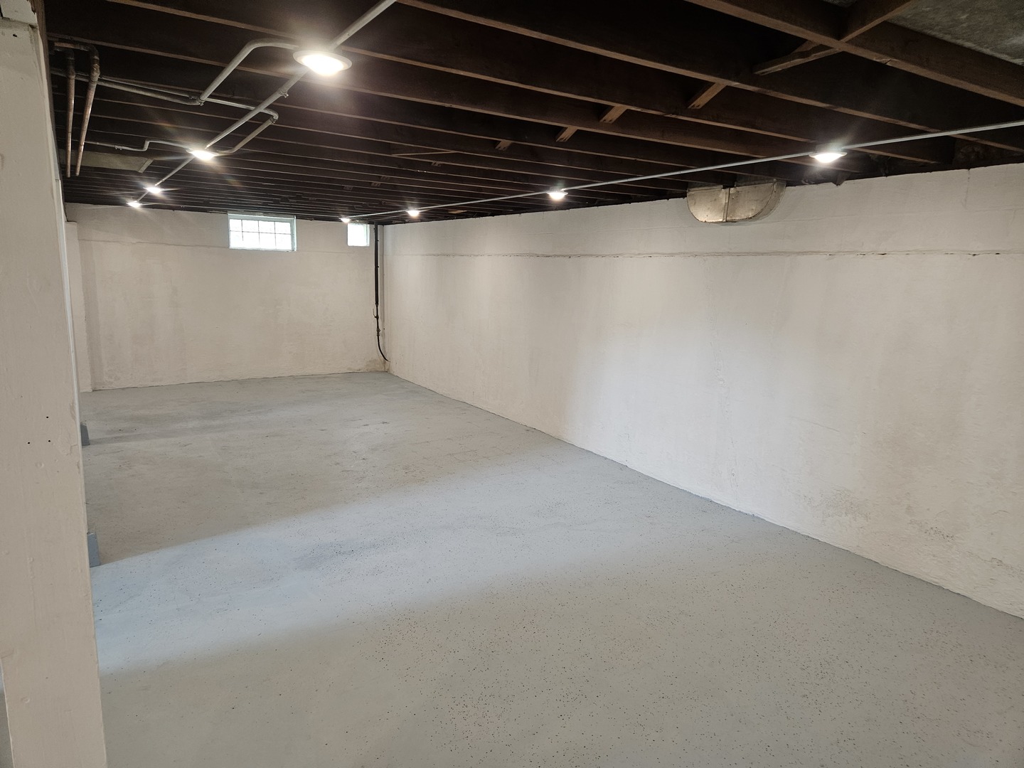 Gallery Image 16