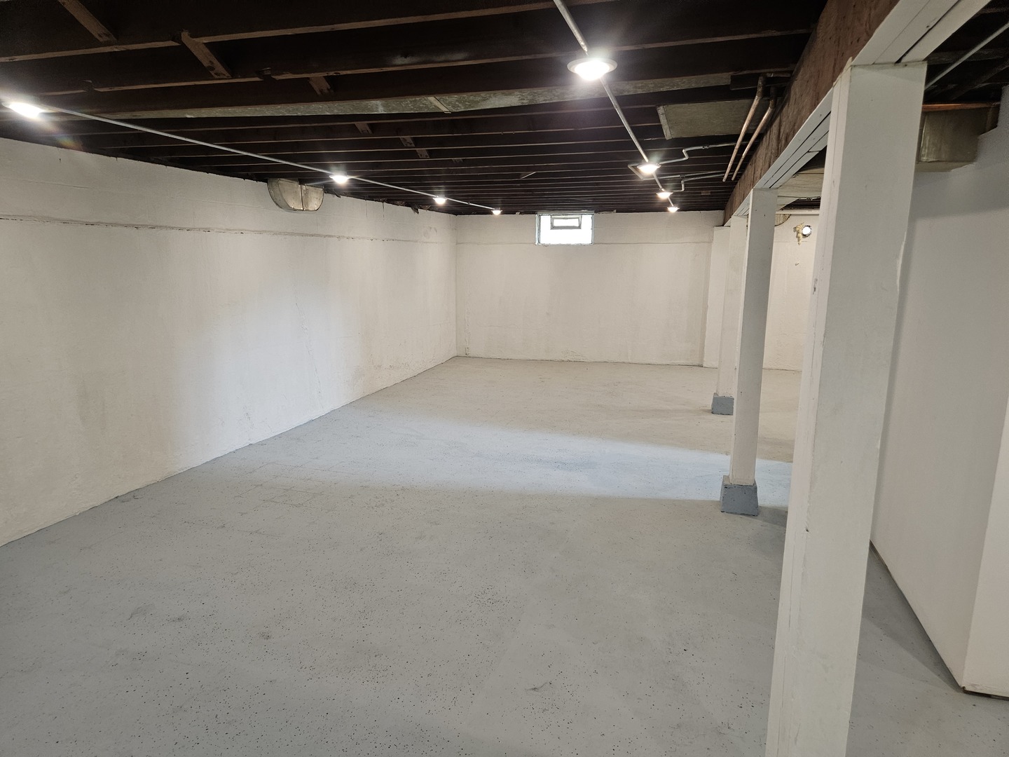 Gallery Image 17