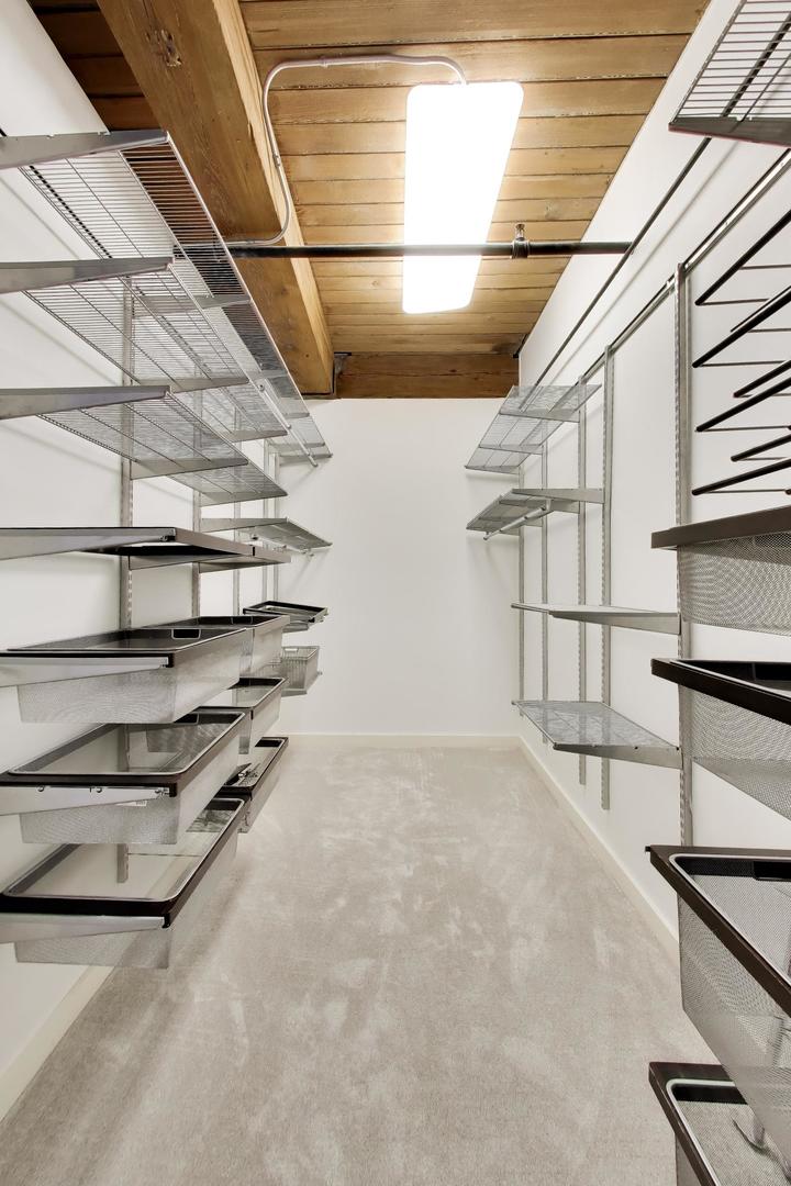 Gallery Image 18
