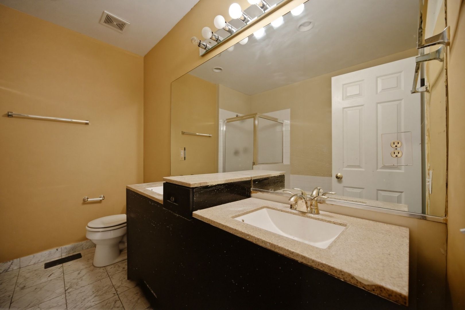 Gallery Image 21