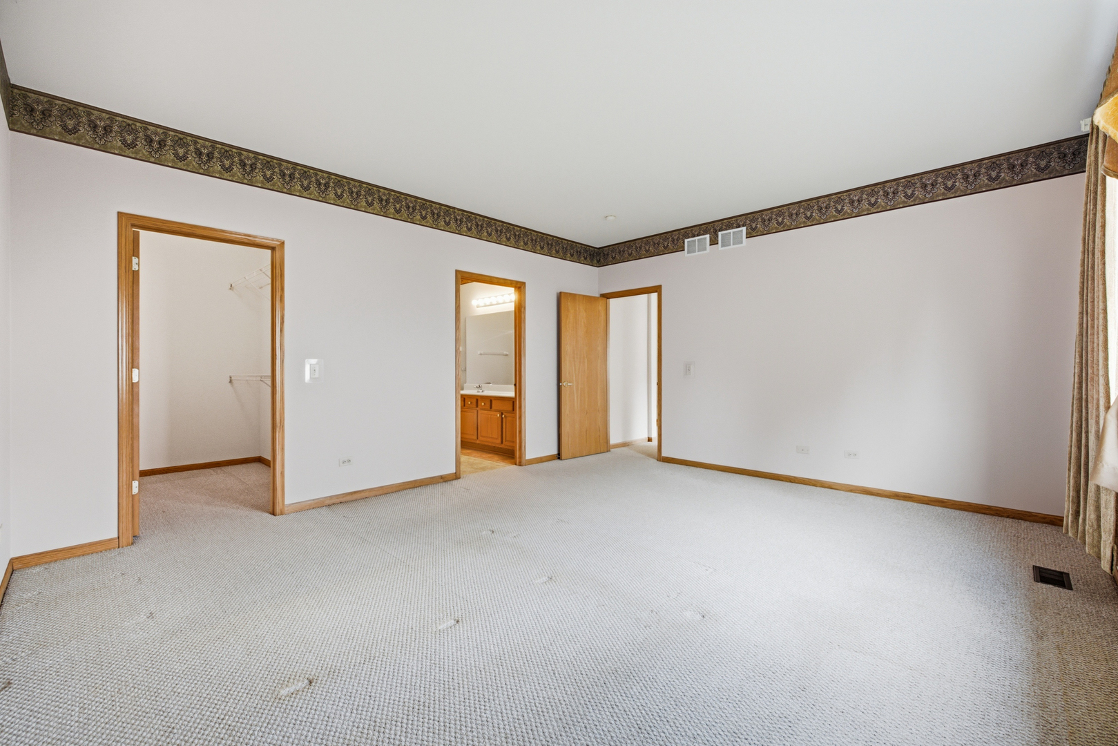 Gallery Image 18