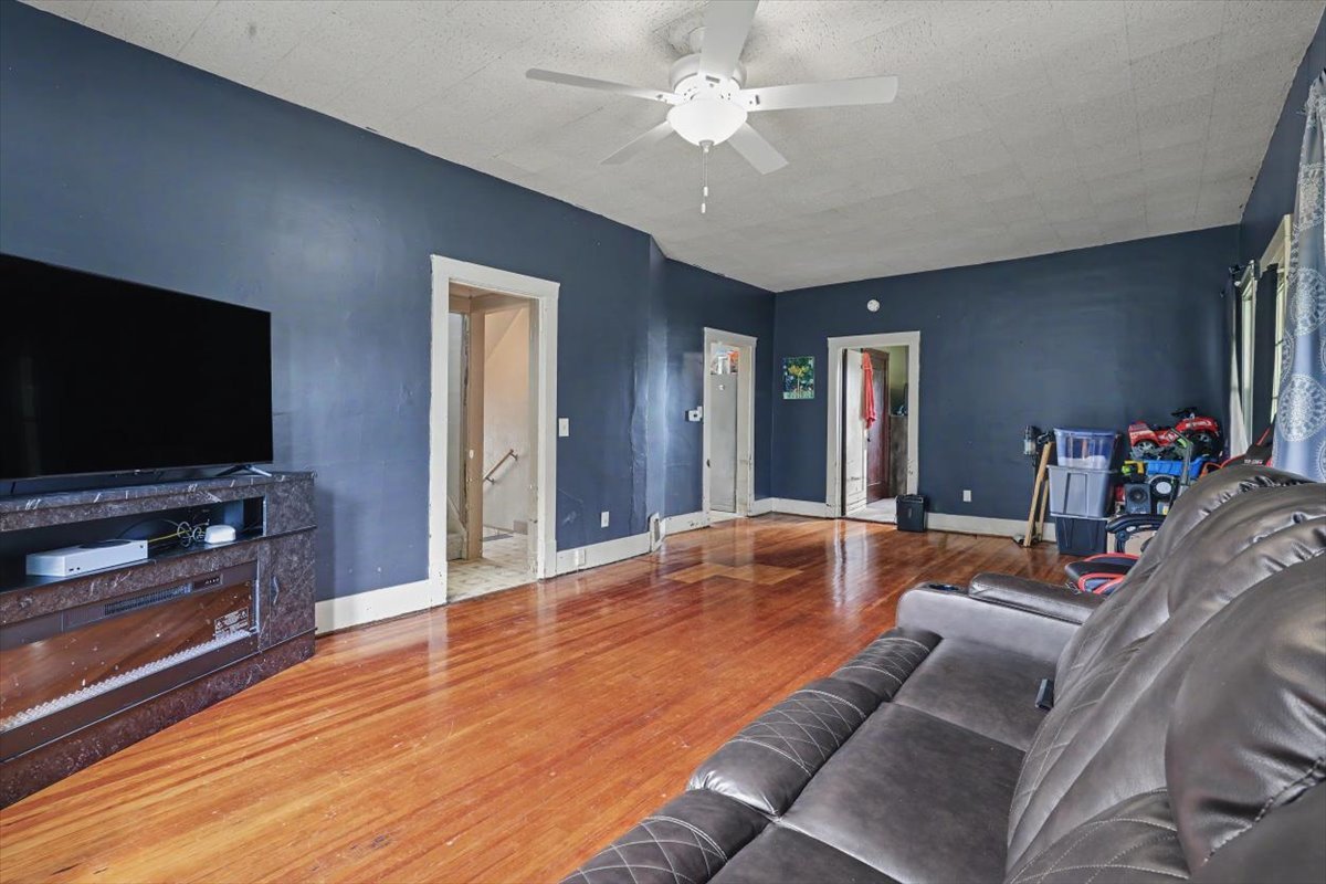 Gallery Image 7
