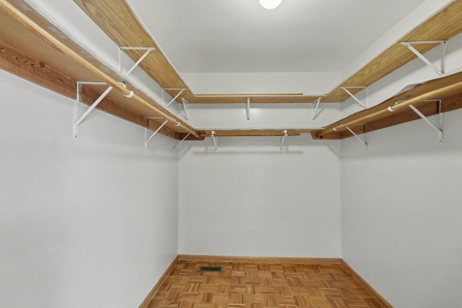 Gallery Image 19