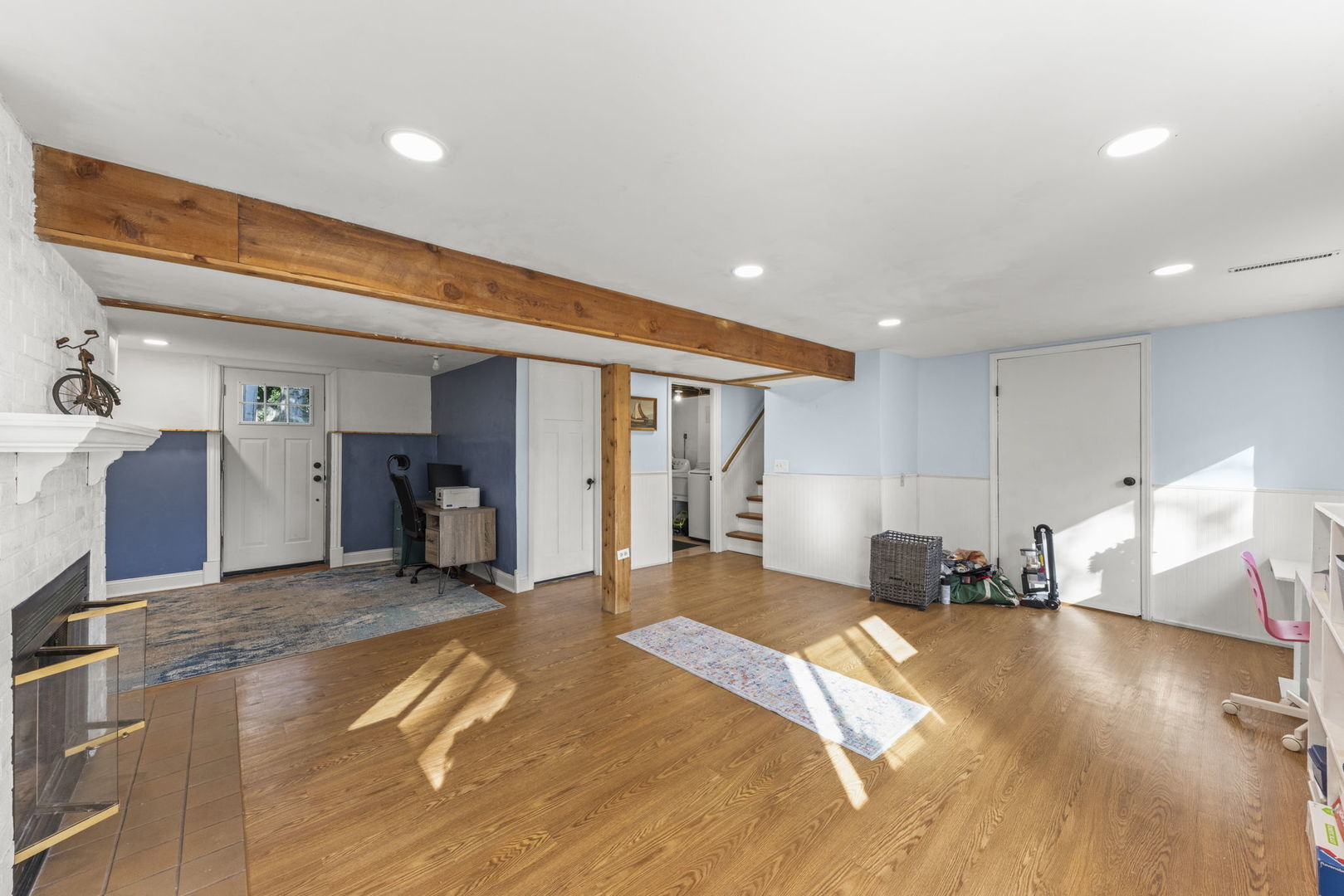 Gallery Image 16