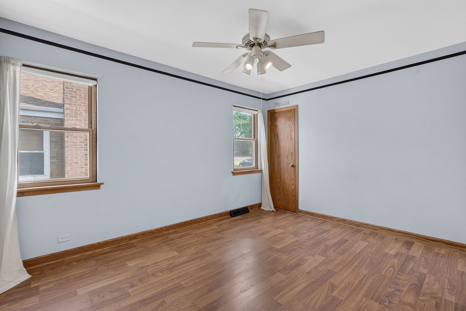 Gallery Image 14