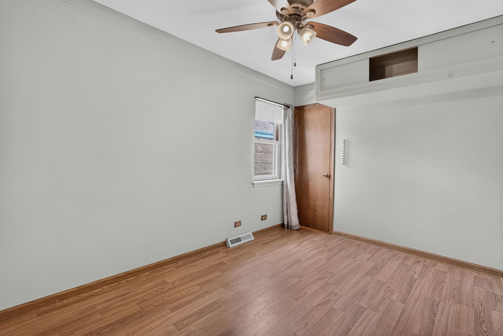 Gallery Image 15