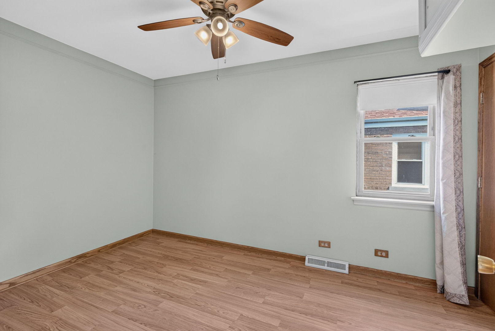Gallery Image 16