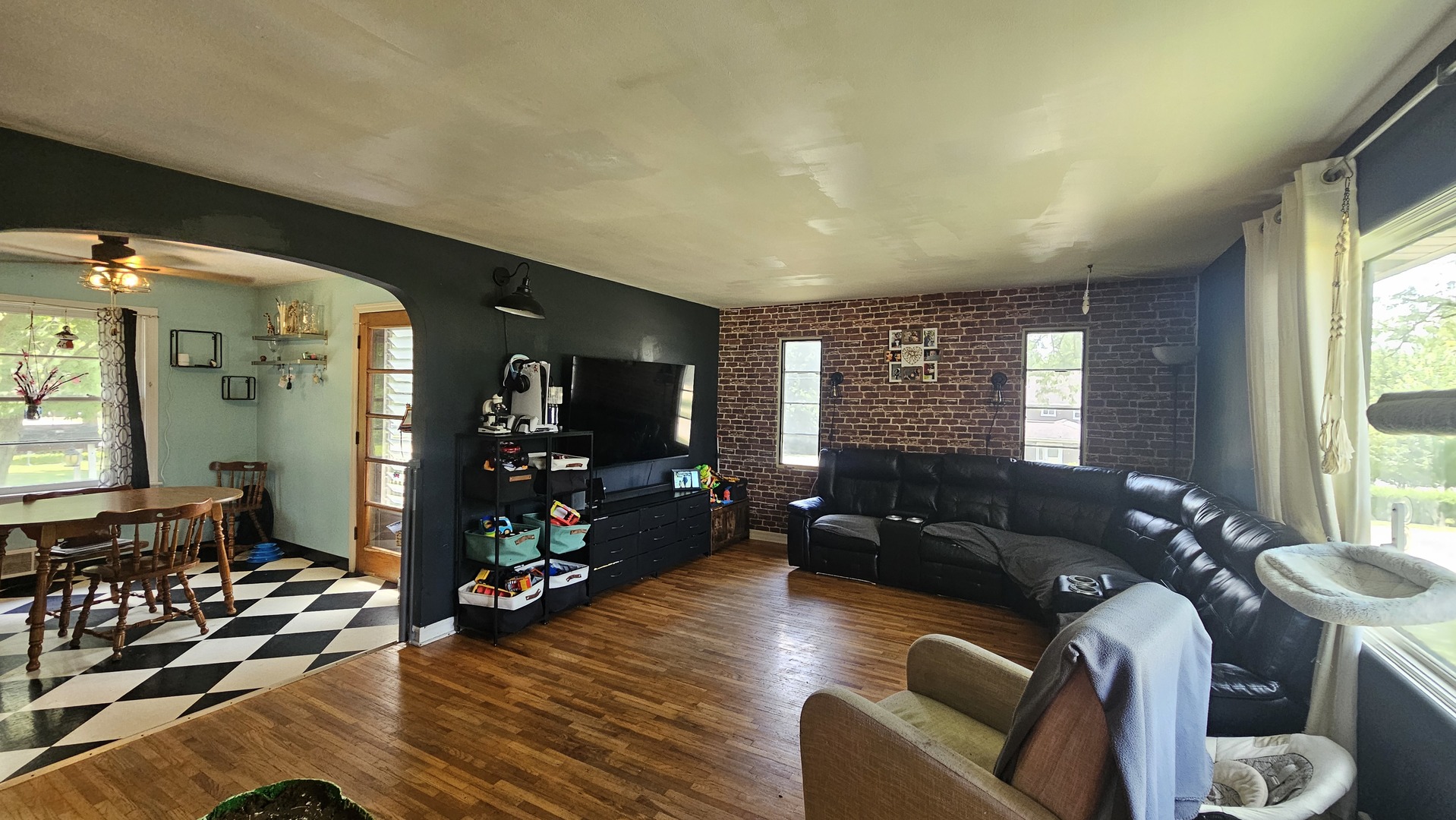 Gallery Image 6