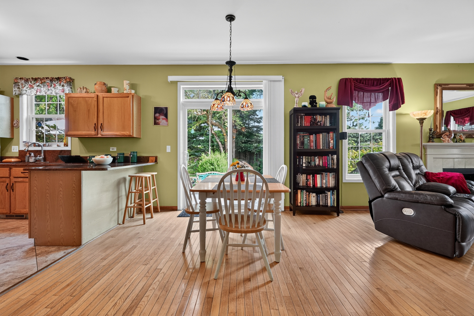 Gallery Image 13