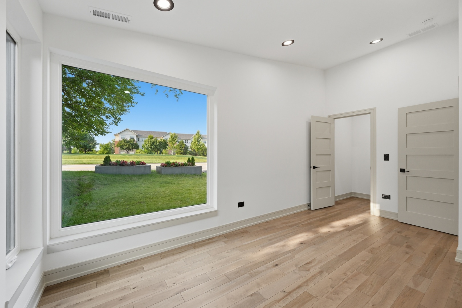 Gallery Image 19