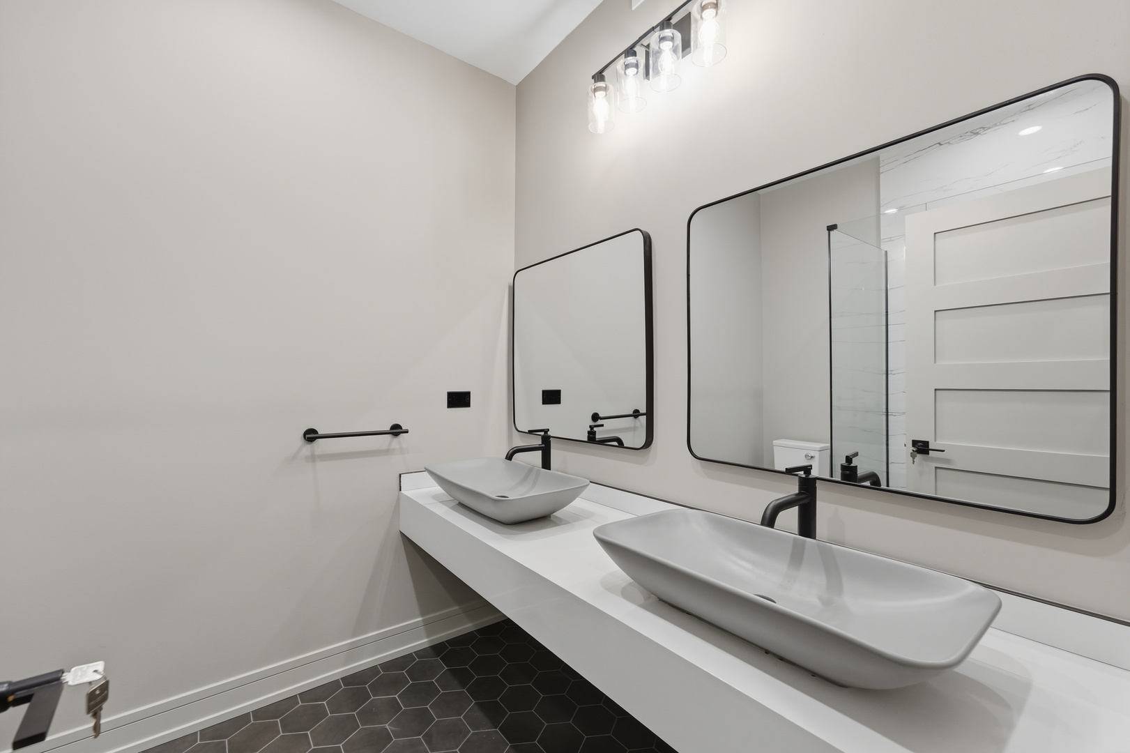 Gallery Image 21