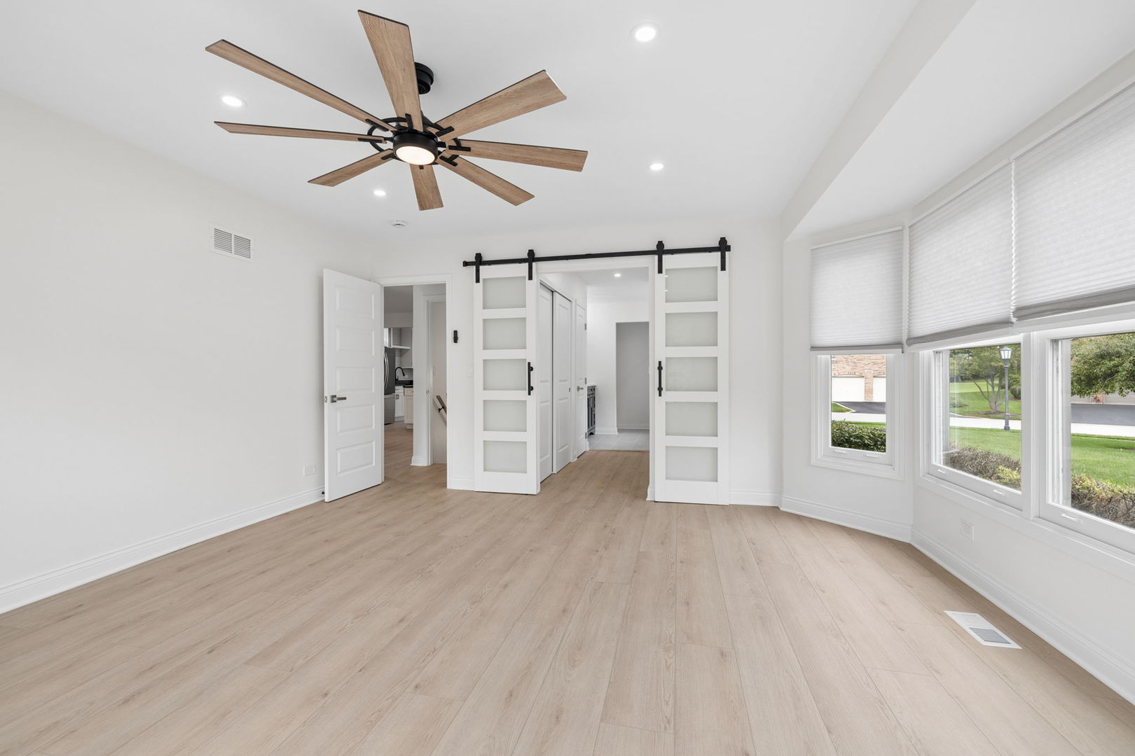 Gallery Image 18