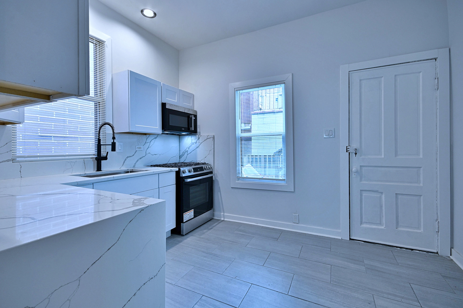 Gallery Image 16