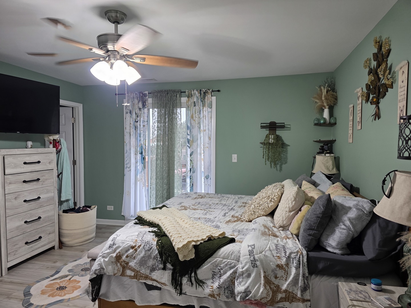 Gallery Image 18
