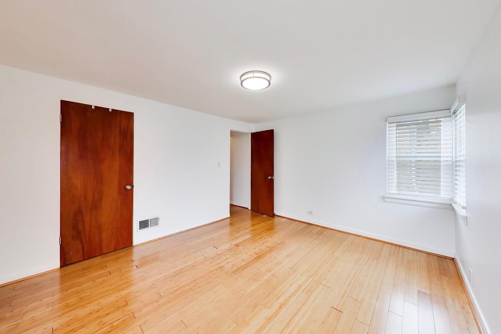 Gallery Image 18