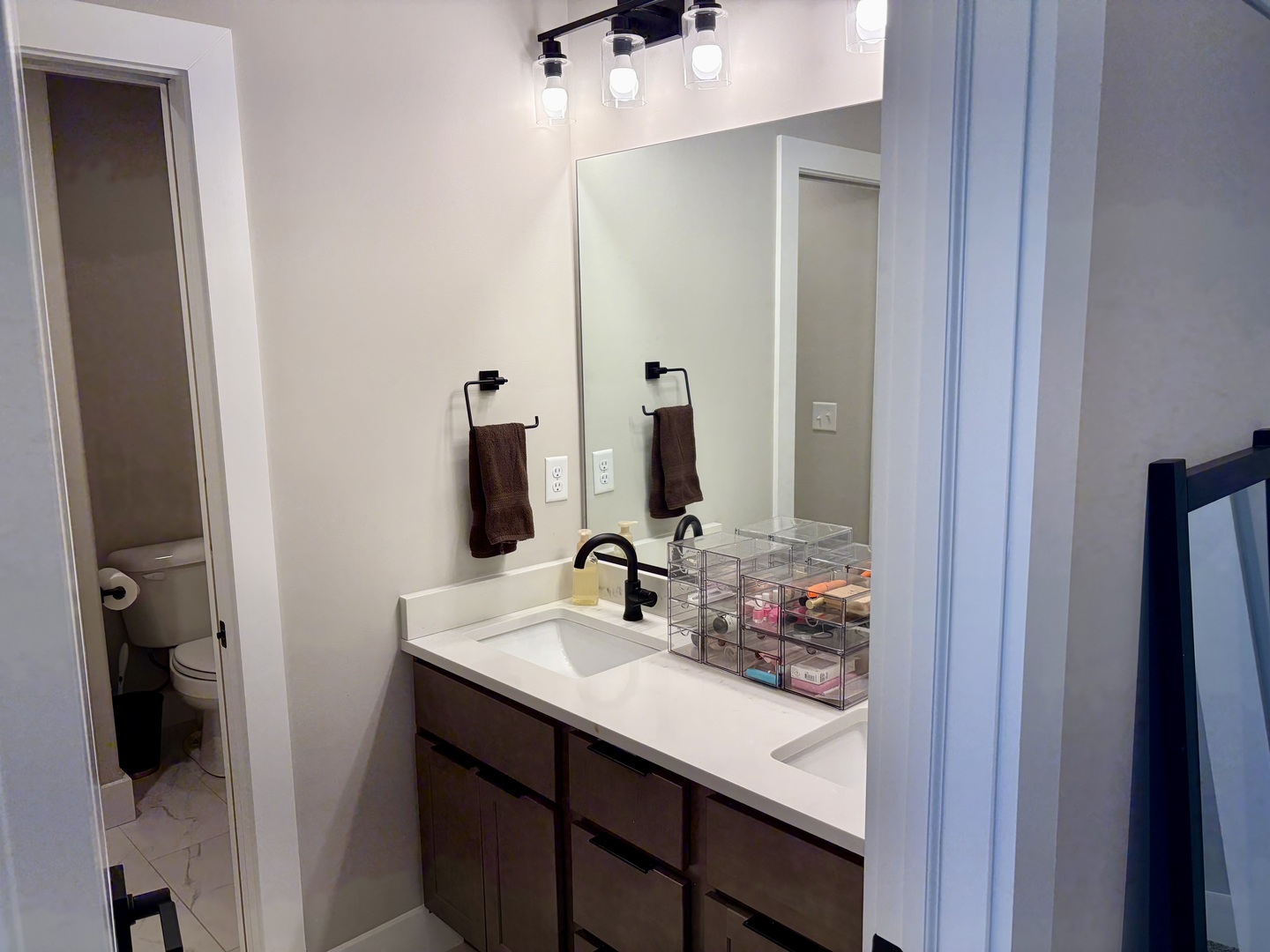Gallery Image 41
