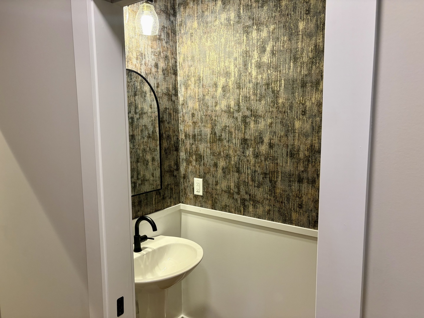 Gallery Image 16
