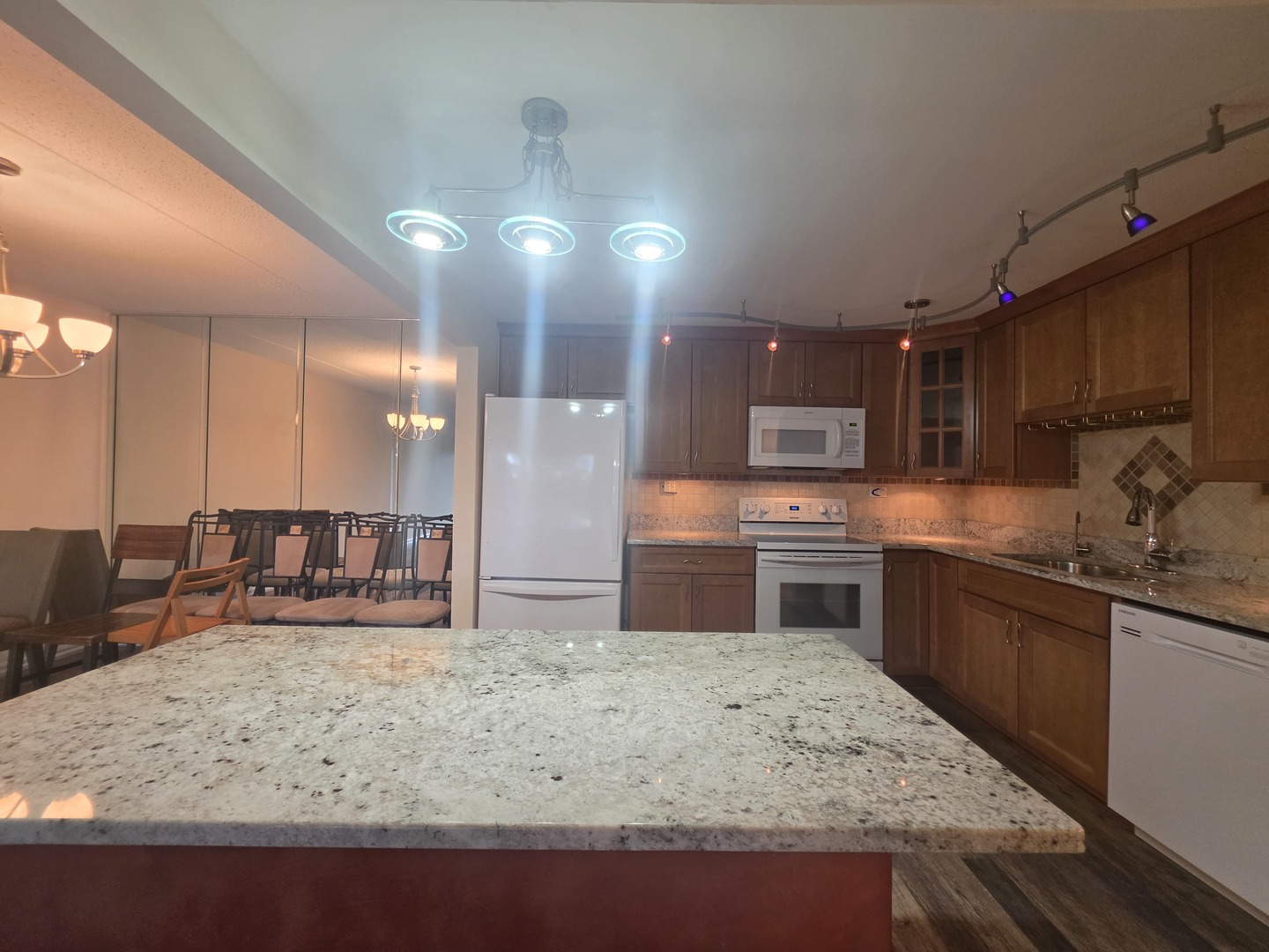 Gallery Image 14