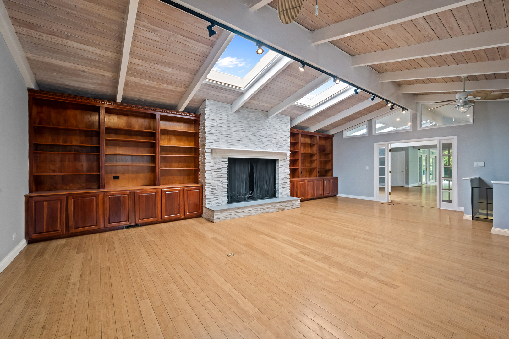 Gallery Image 13