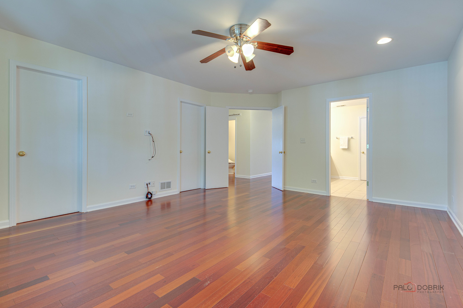 Gallery Image 19