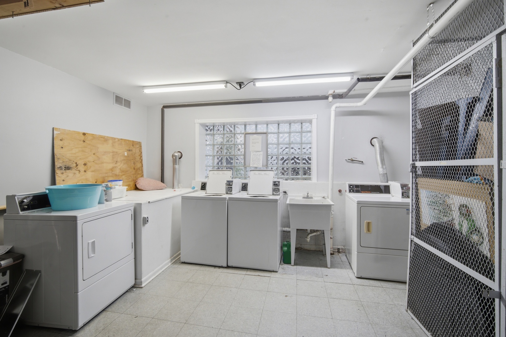 Gallery Image 19