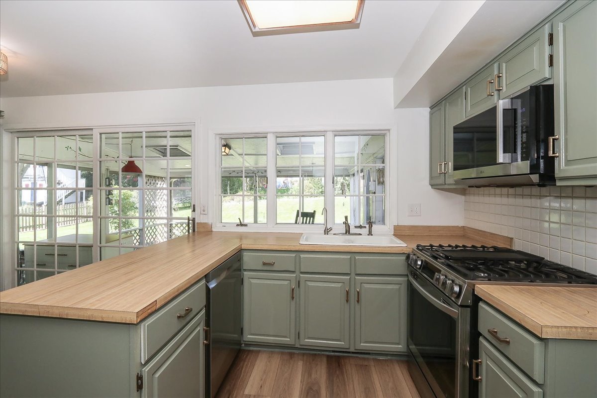 Gallery Image 12