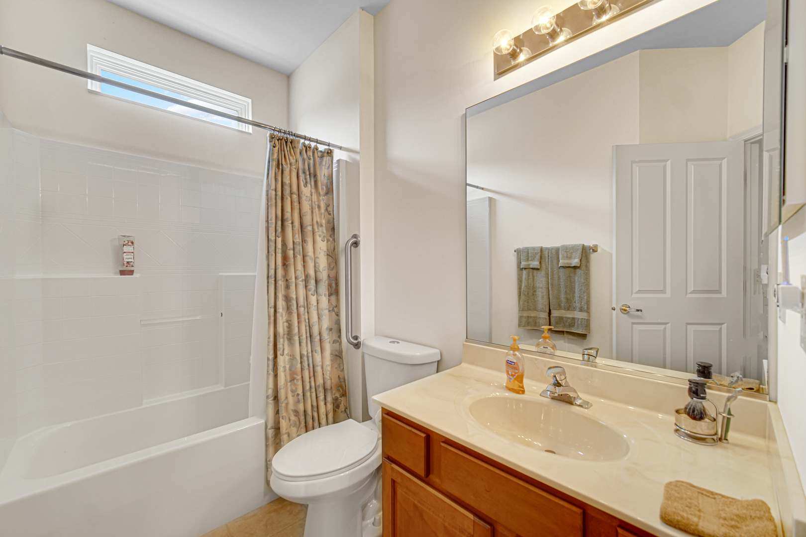 Gallery Image 13