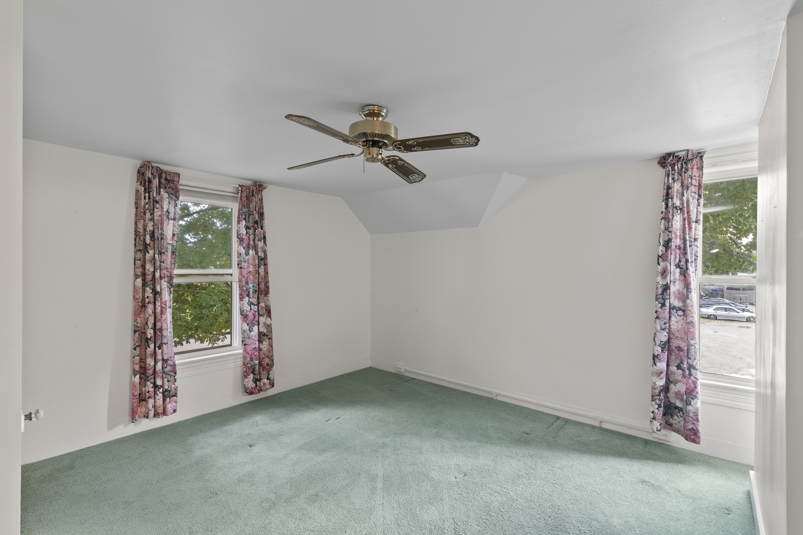 Gallery Image 16