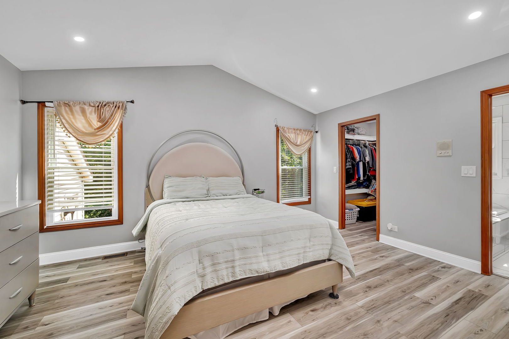 Gallery Image 15
