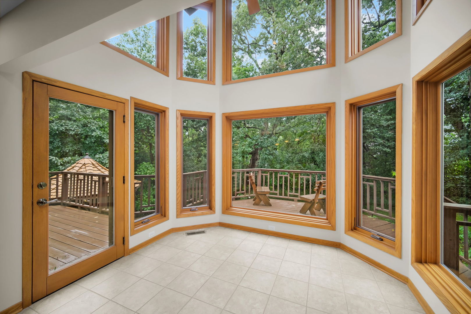 Gallery Image 18