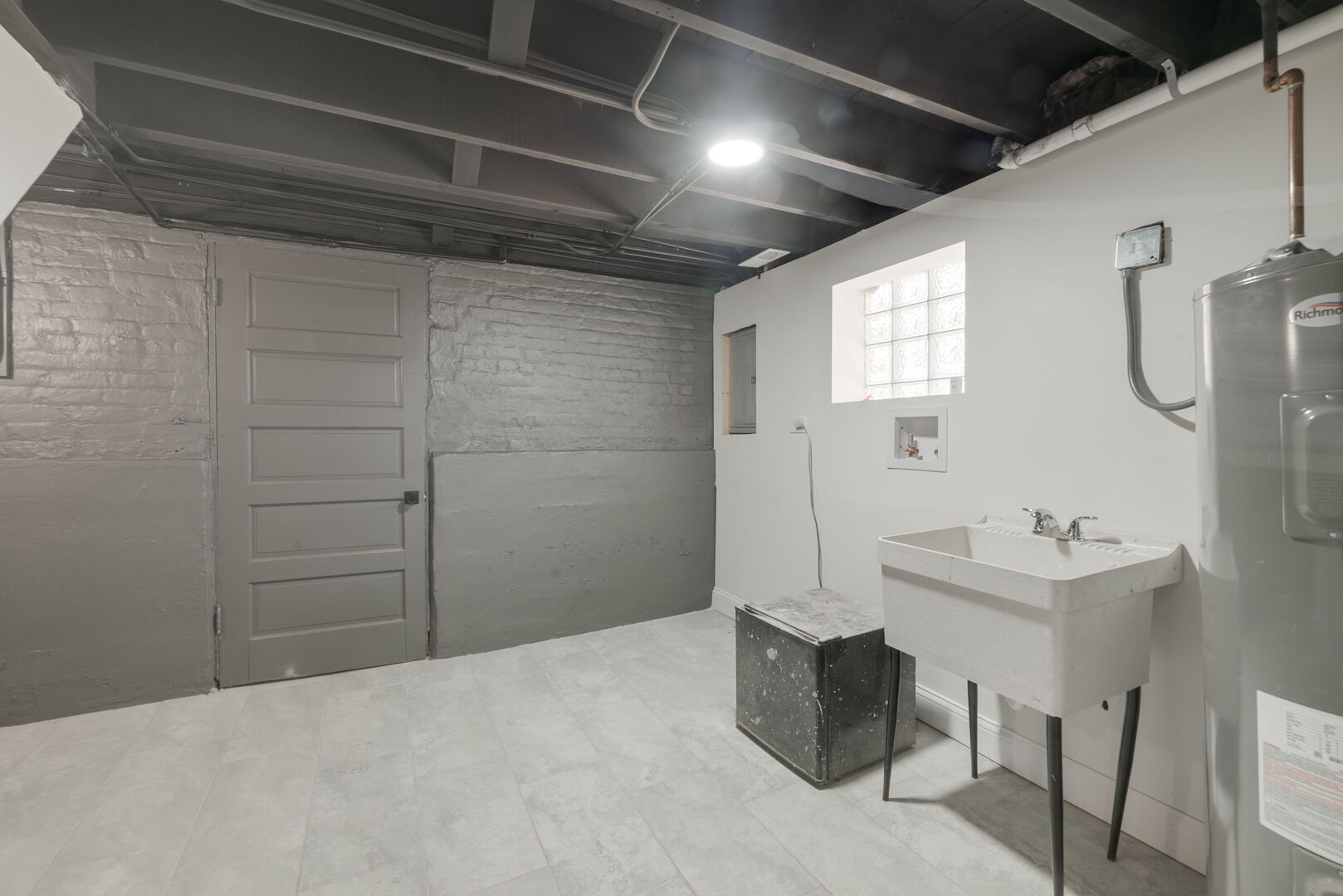 Gallery Image 18